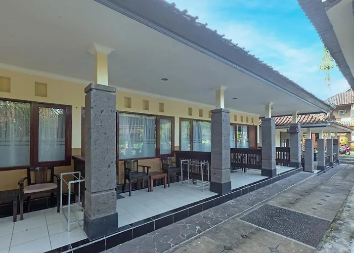 Dewi Sinta And Restaurant 3*