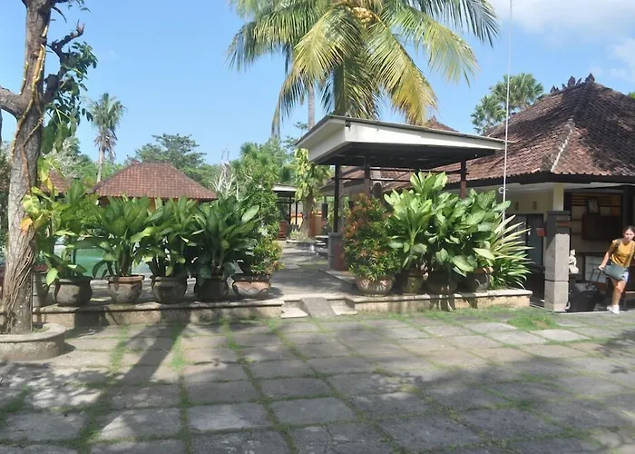 Dewi Sinta And Restaurant